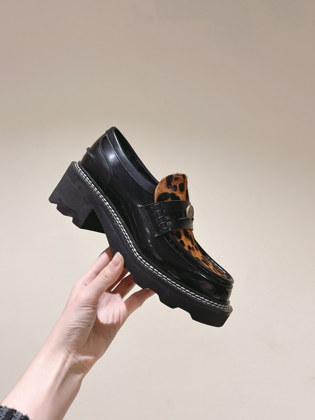 LV精品仿製豹紋厚底樂福鞋時尚潮流女鞋莆田鞋人氣推薦｜歐美奢侈品精品推薦