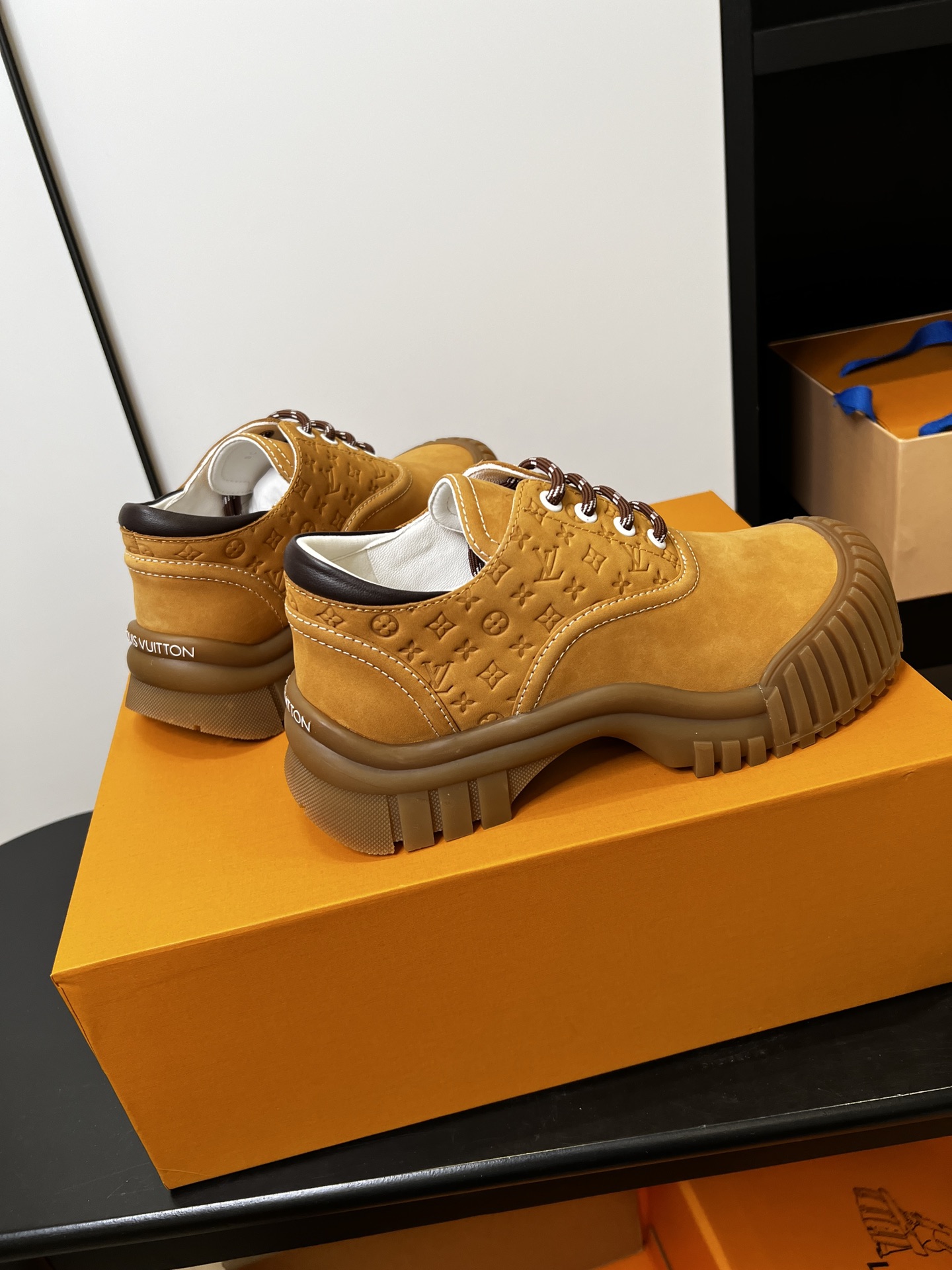 LV A貨黃棕色厚底帆布休閒鞋時尚百搭潮流男女款輕盈舒適｜歐美奢侈品精品推薦