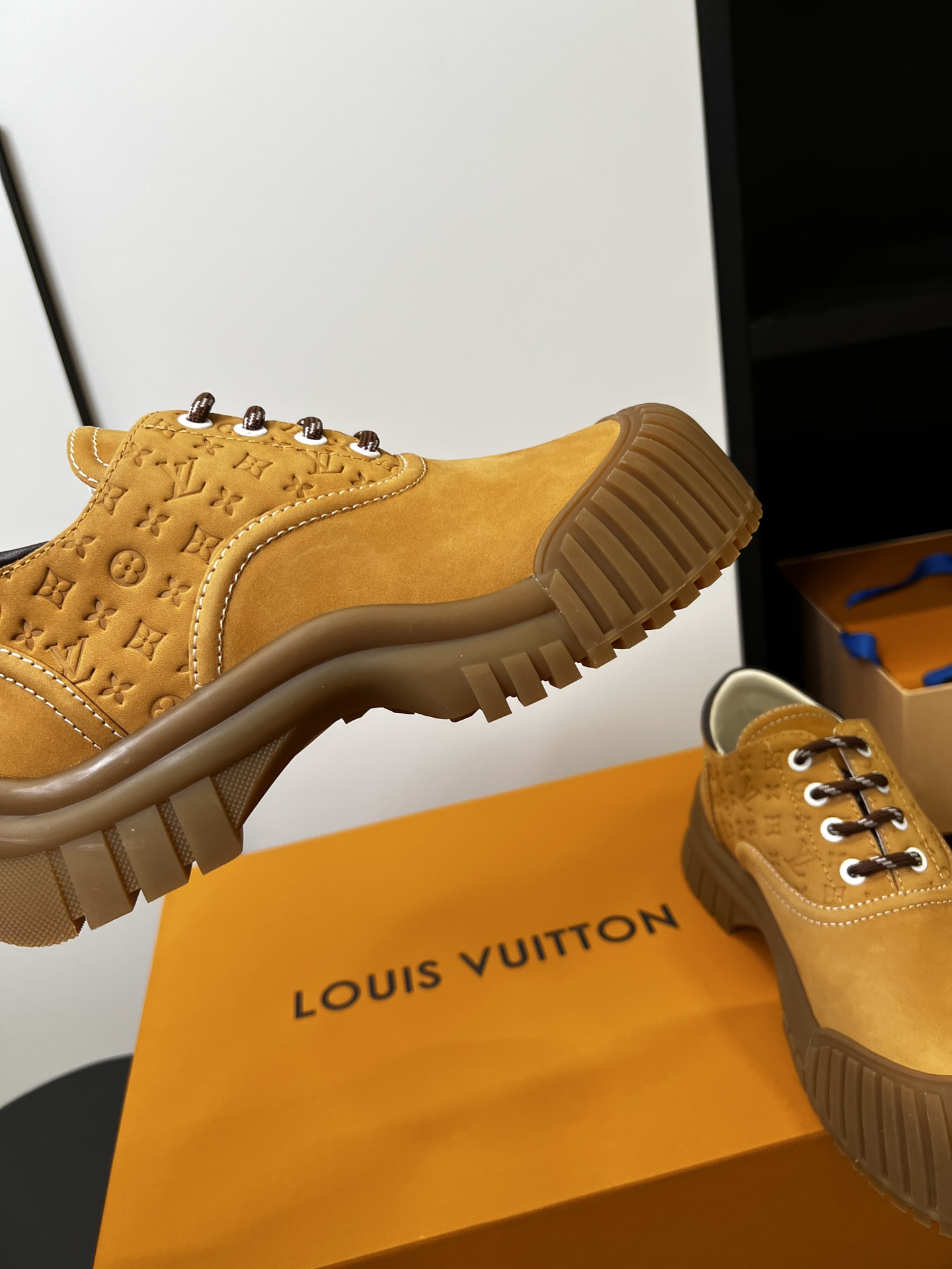 LV A貨黃棕色厚底帆布休閒鞋時尚百搭潮流男女款輕盈舒適｜歐美奢侈品精品推薦