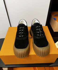 LV 高仿黑色麂皮拼接厚底休閒鞋男女款時尚百搭潮流鞋推薦