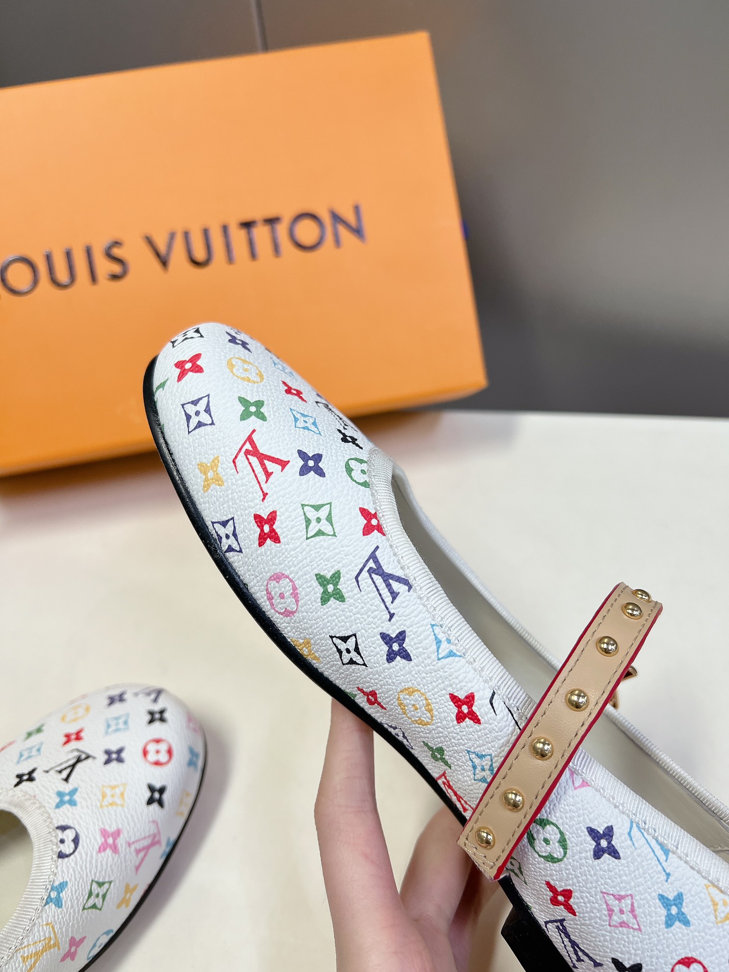 LV一比一彩色老花瑪莉珍平底鞋女款時尚甜美百搭鞋履｜歐美奢侈品精品推薦