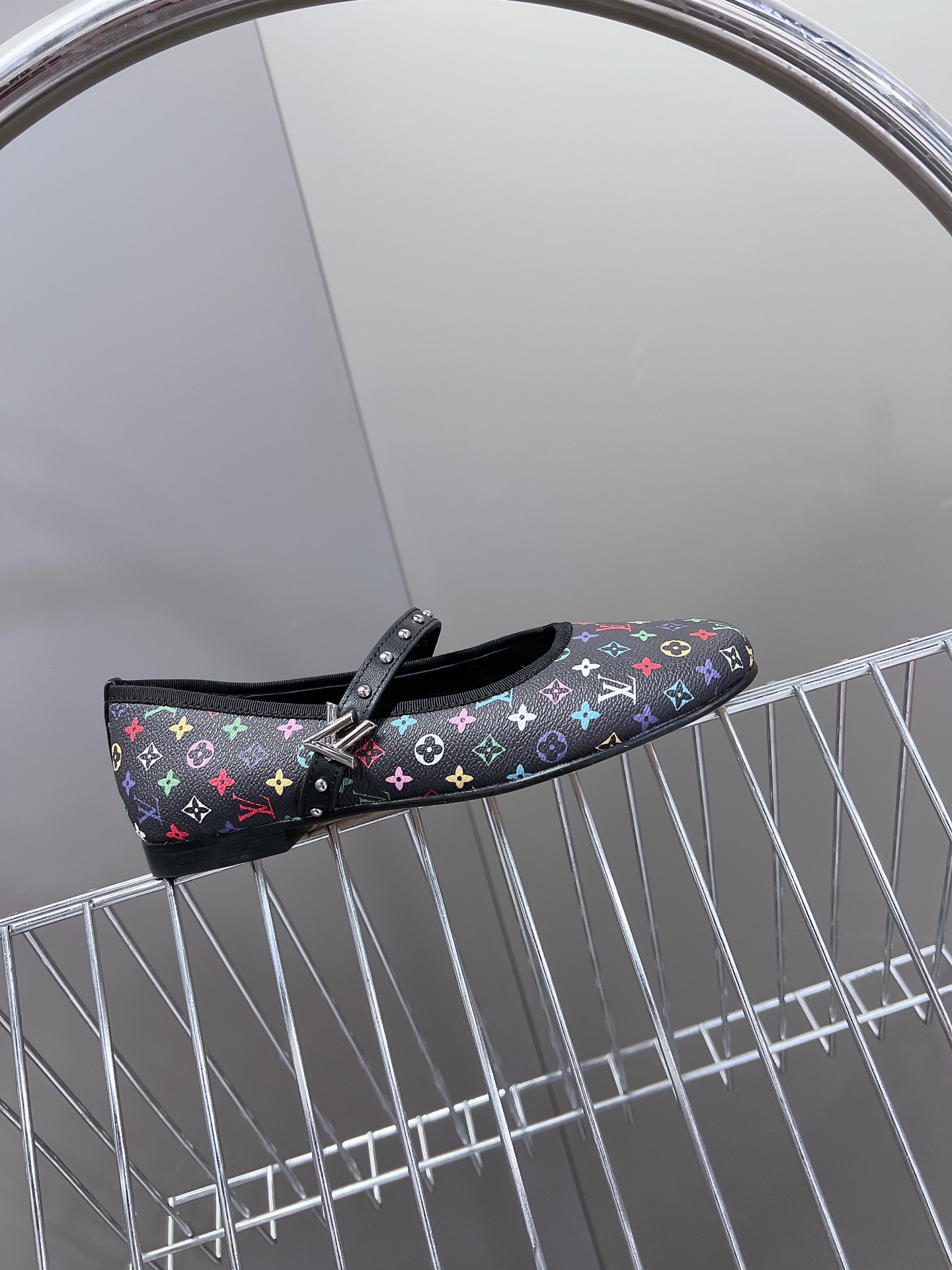 LV原單彩色老花黑底瑪莉珍鞋女款百搭甜美圓頭平底鞋｜歐美奢侈品精品推薦