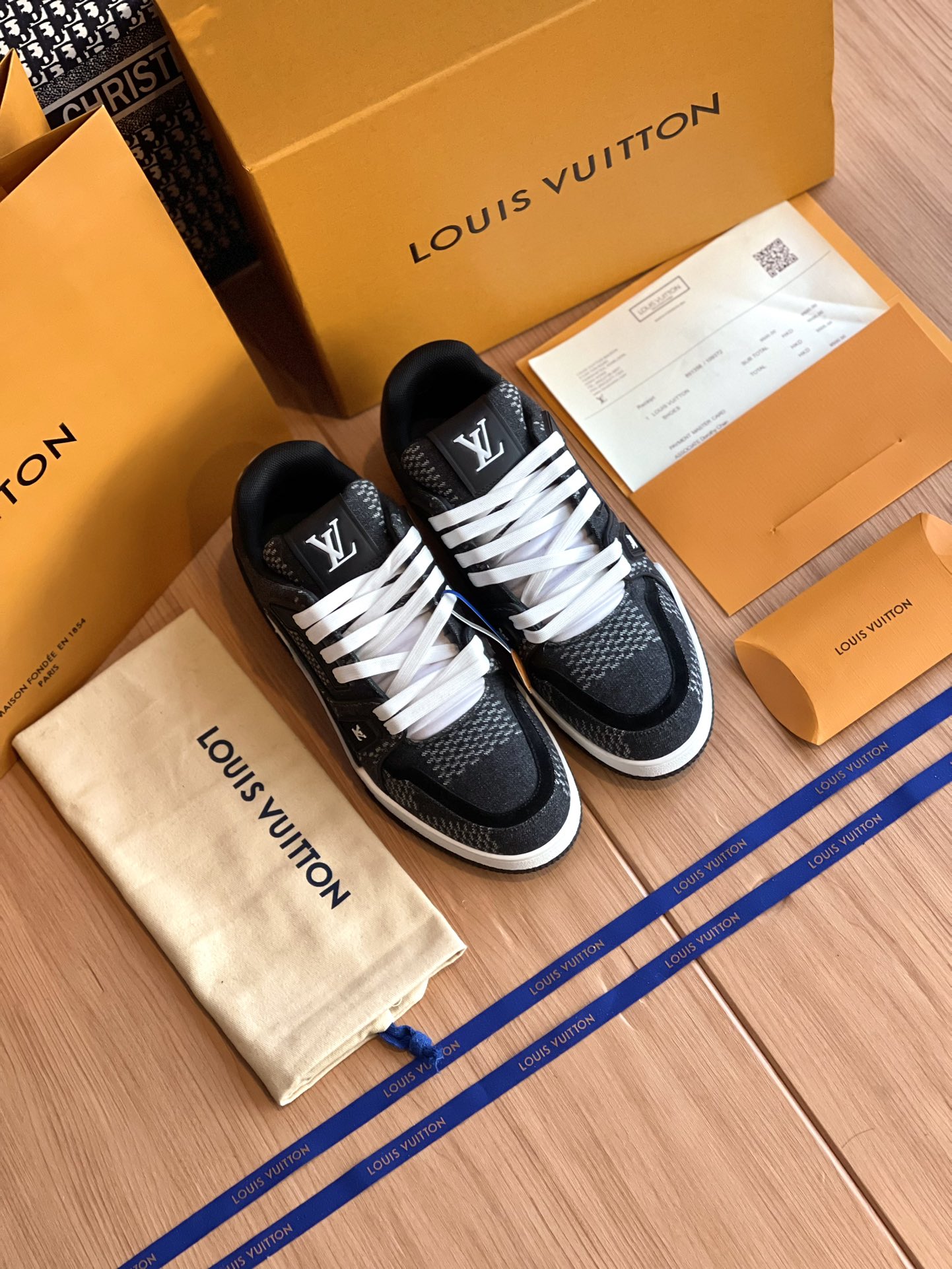 LV原單黑色運動鞋經典LV Trainer版型潮流百搭休閒鞋款｜歐美奢侈品精品推薦