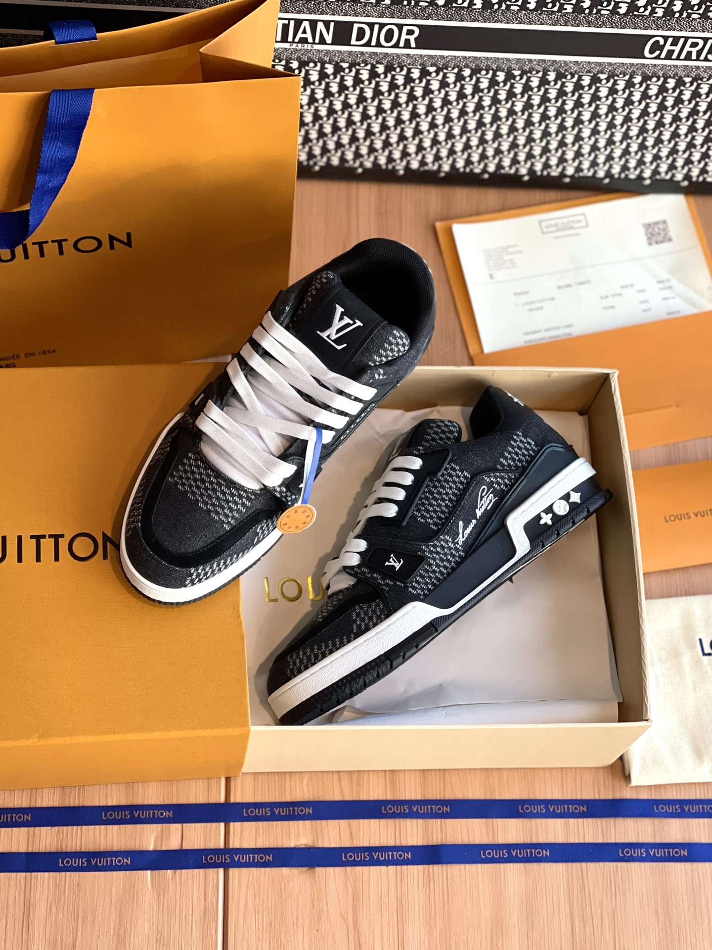 LV原單黑色運動鞋經典LV Trainer版型潮流百搭休閒鞋款｜歐美奢侈品精品推薦