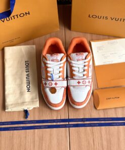 LV A貨橘色運動鞋LV Trainer橘白配色休閒百搭男女時尚鞋款