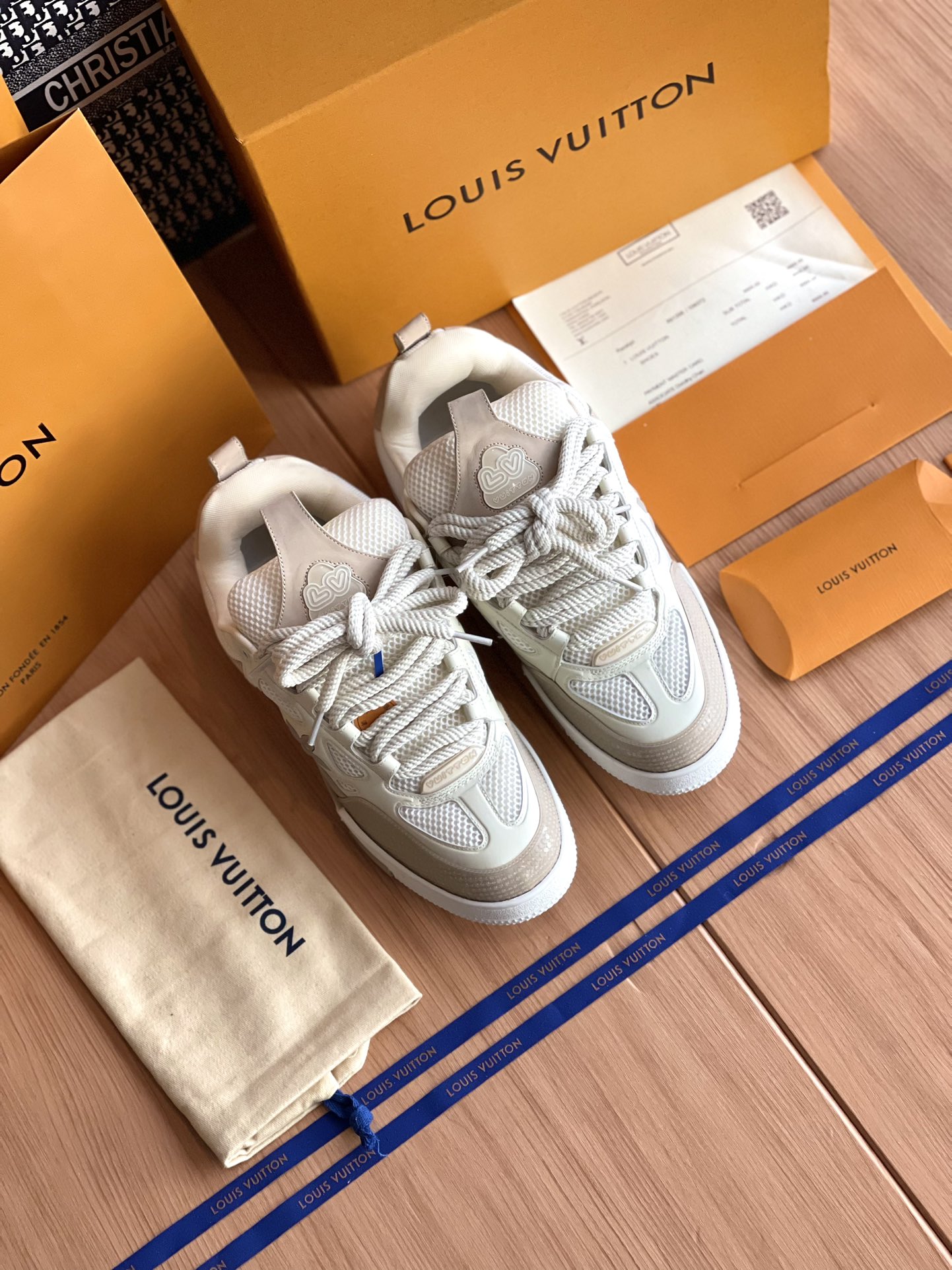 LV一比一愛心厚底運動鞋LV Trainer白色經典潮流百搭增高鞋款｜歐美奢侈品精品推薦