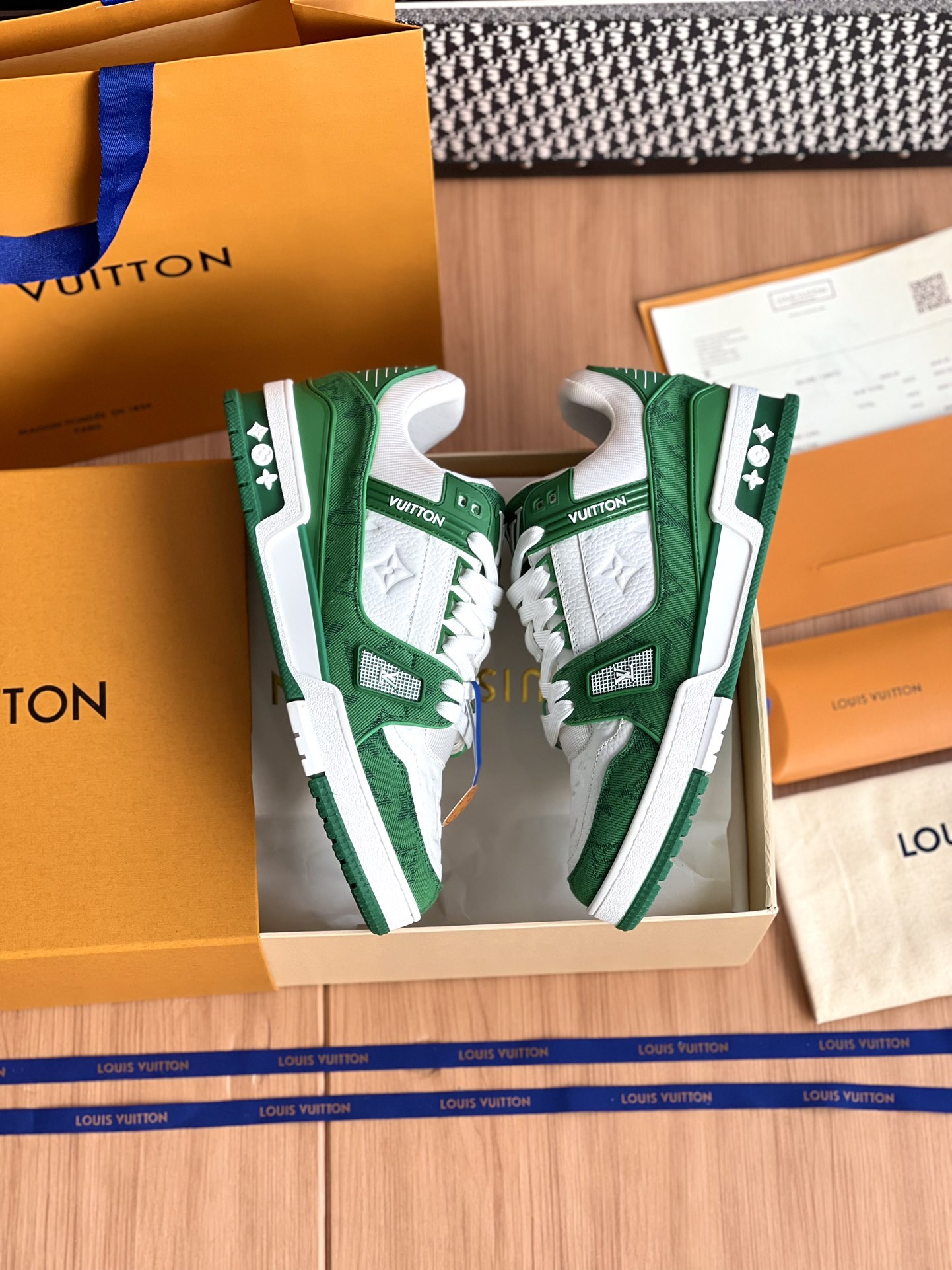 LV A貨綠色LV Trainer運動鞋人氣款百搭時尚潮流高質感鞋履｜歐美奢侈品精品推薦