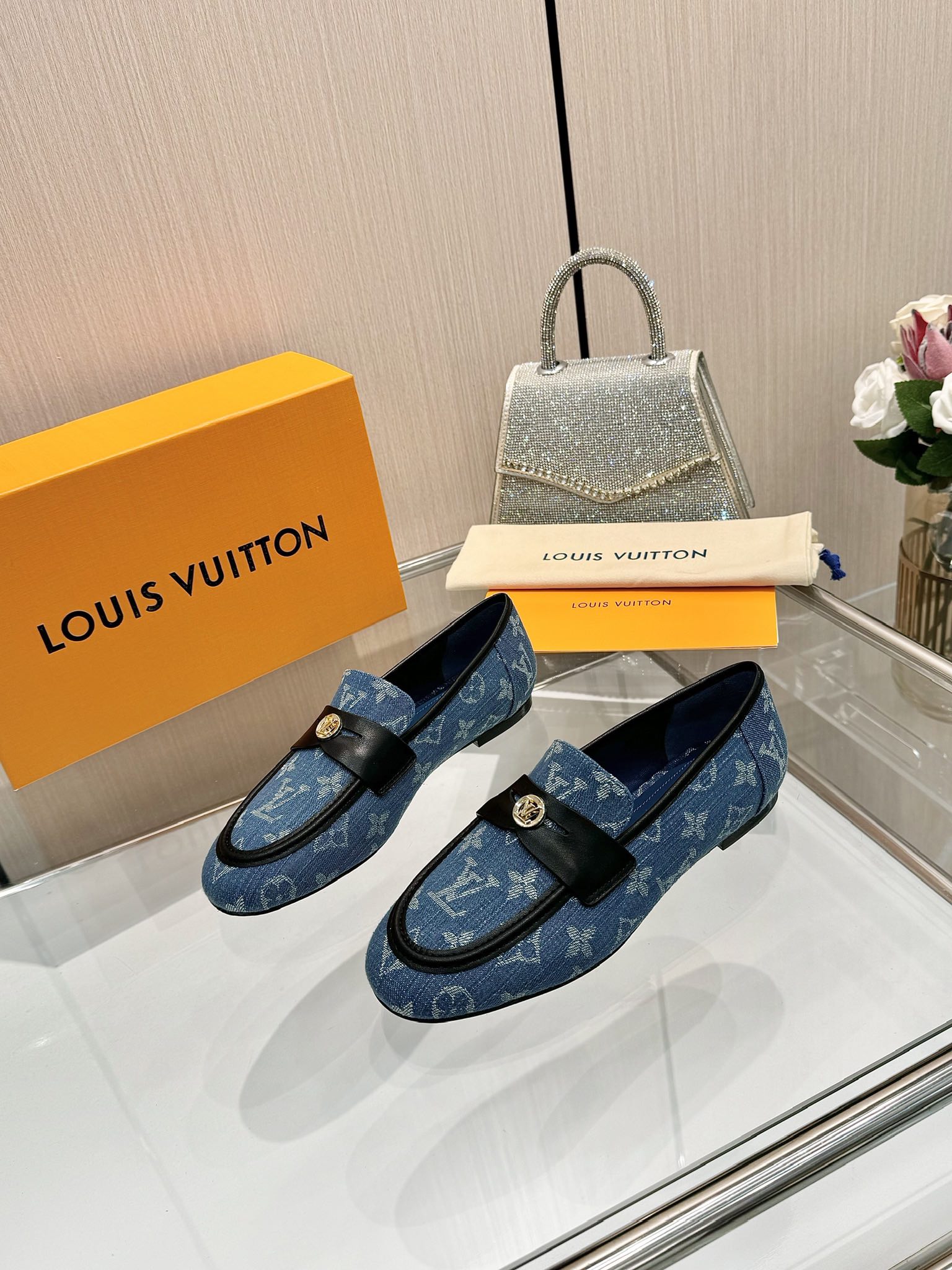 LV 高仿 黑色真皮樂福鞋 男款 商務休閒百搭鞋｜歐美奢侈品精品推薦