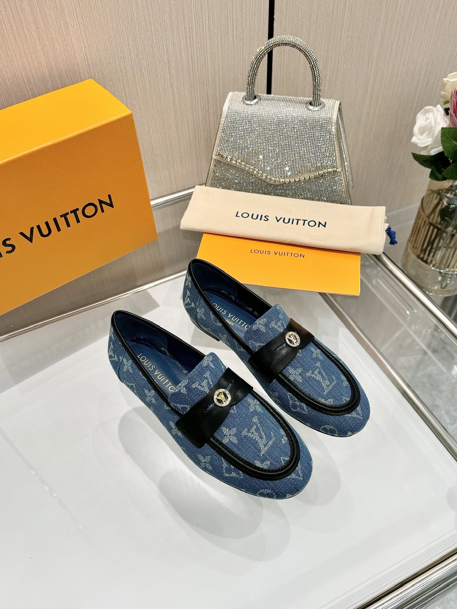 LV 高仿 黑色真皮樂福鞋 男款 商務休閒百搭鞋｜歐美奢侈品精品推薦