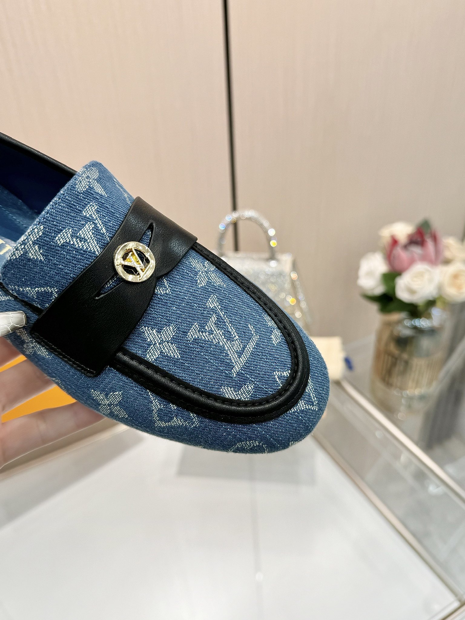 LV 高仿 黑色真皮樂福鞋 男款 商務休閒百搭鞋｜歐美奢侈品精品推薦