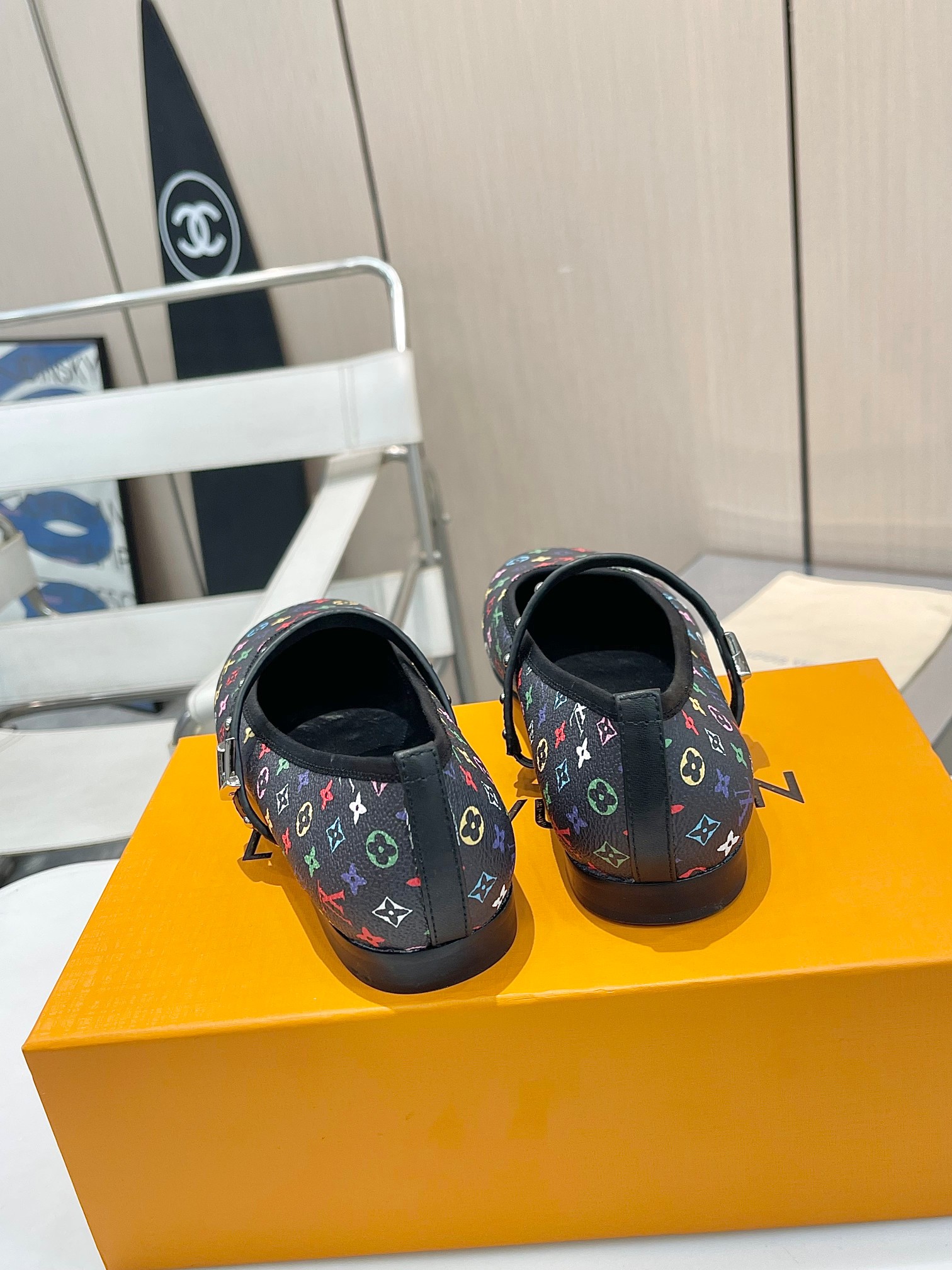 LV 一比一 黑色彩色印花瑪麗珍鞋 女士平底鞋 百搭復古風｜歐美奢侈品精品推薦