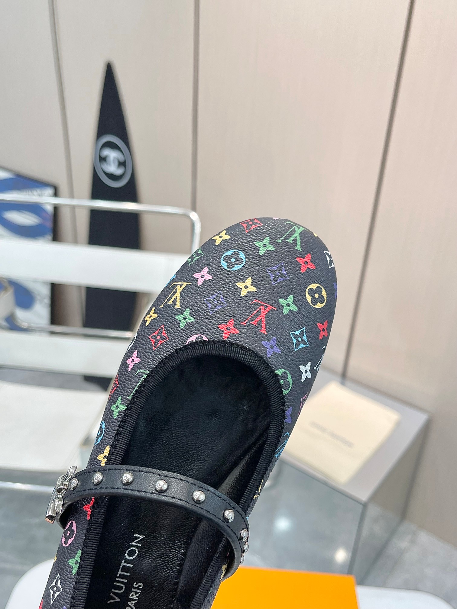 LV 一比一 黑色彩色印花瑪麗珍鞋 女士平底鞋 百搭復古風｜歐美奢侈品精品推薦