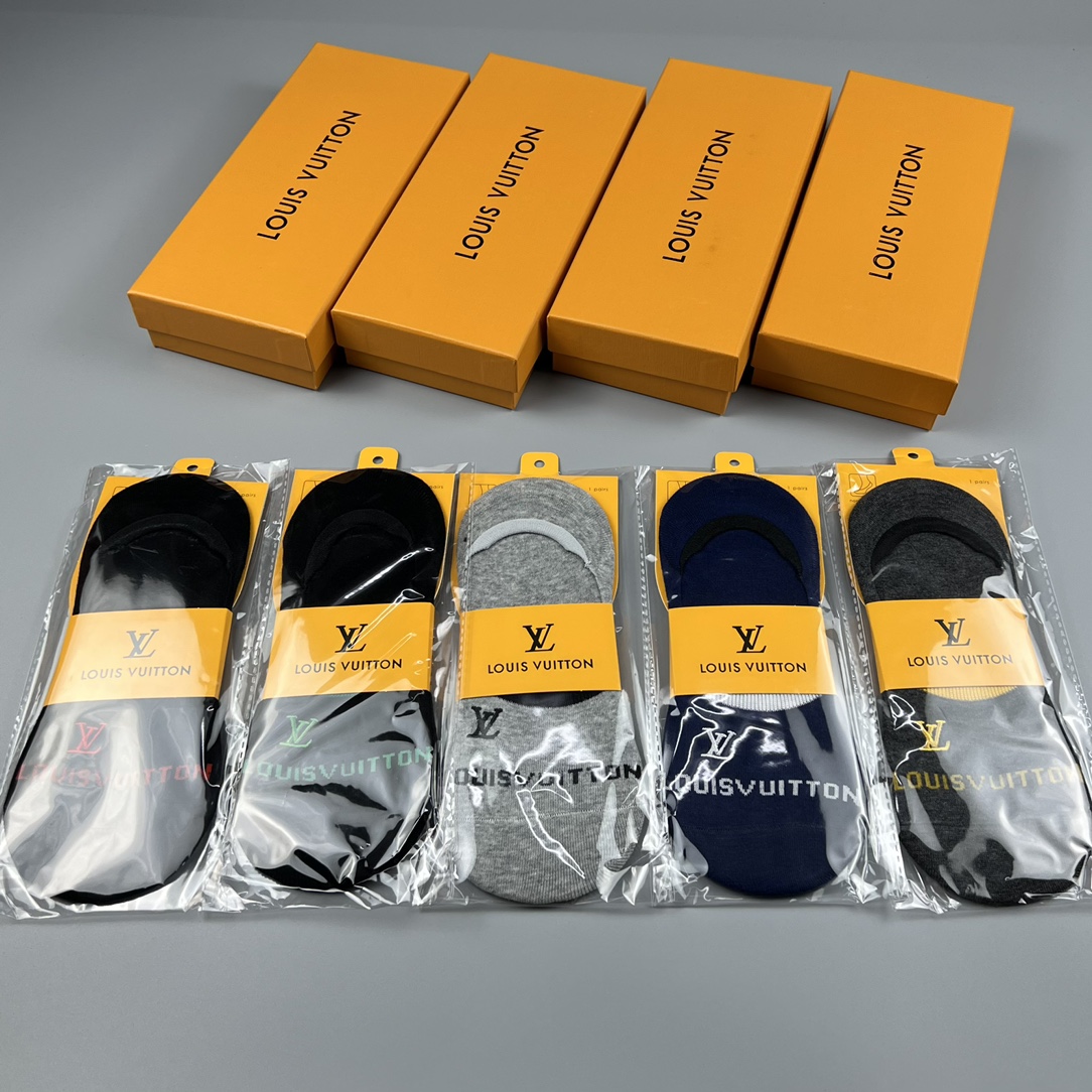 LV高仿短襪男士禮盒裝 五色經典LOGO設計款|超A仿原單精品圖片 14 LV高仿短襪男士禮盒裝 五色經典LOGO設計款|歐美奢侈品精品推薦