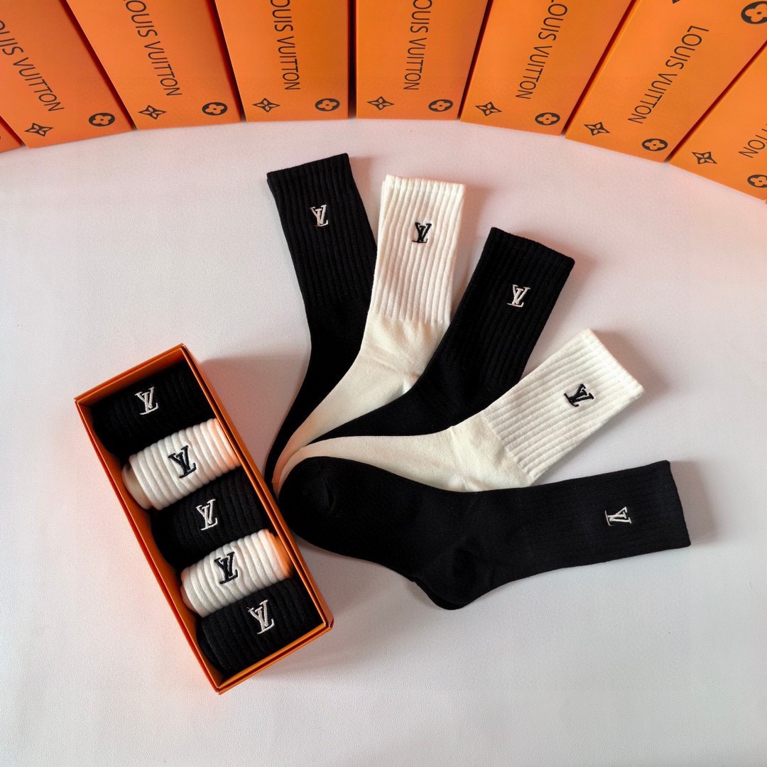 LV高仿長筒襪黑白組合五雙禮盒 經典刺繡百搭男士款｜歐美奢侈品精品推薦