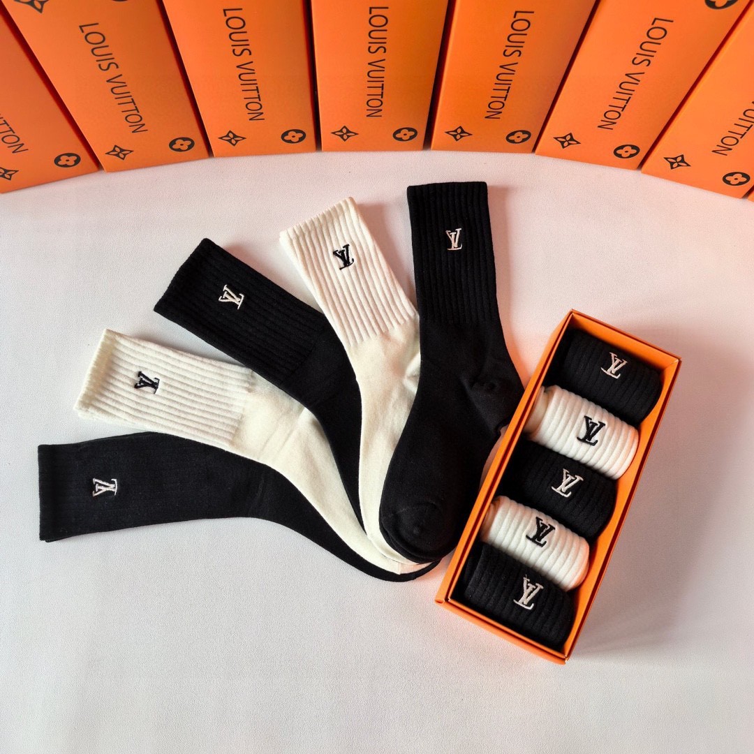 LV高仿長筒襪黑白組合五雙禮盒 經典刺繡百搭男士款｜歐美奢侈品精品推薦