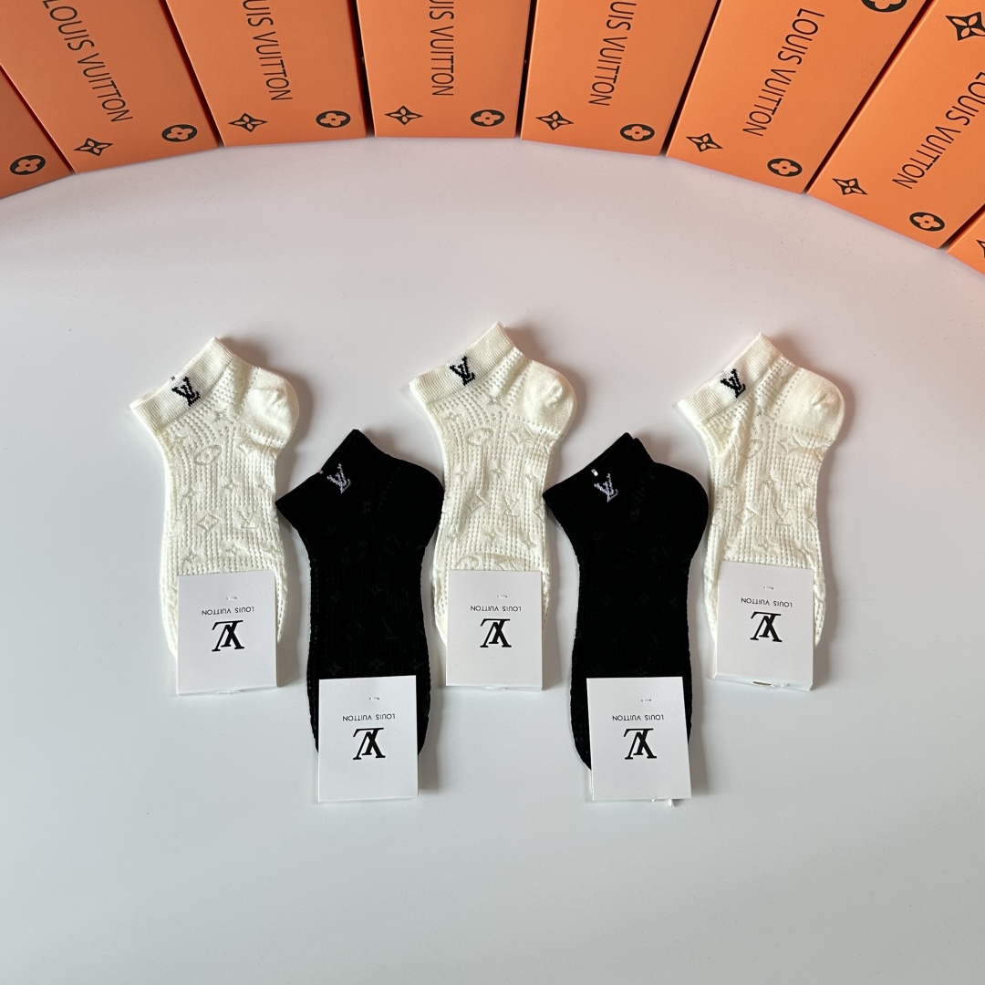 LV高仿鏤空短襪五雙組女款禮盒 夏季透氣設計優雅風格|超A仿原單精品圖片 14 LV高仿鏤空短襪五雙組女款禮盒 夏季透氣設計優雅風格|歐美奢侈品精品推薦