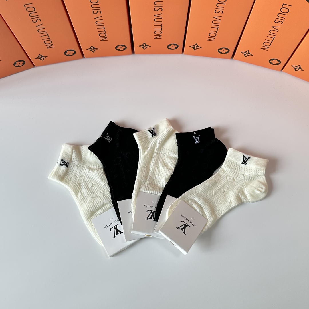LV高仿鏤空短襪五雙組女款禮盒 夏季透氣設計優雅風格｜歐美奢侈品精品推薦