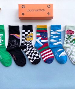 LV高仿潮流印花長筒襪禮盒組 多款式圖樣搭配感滿分