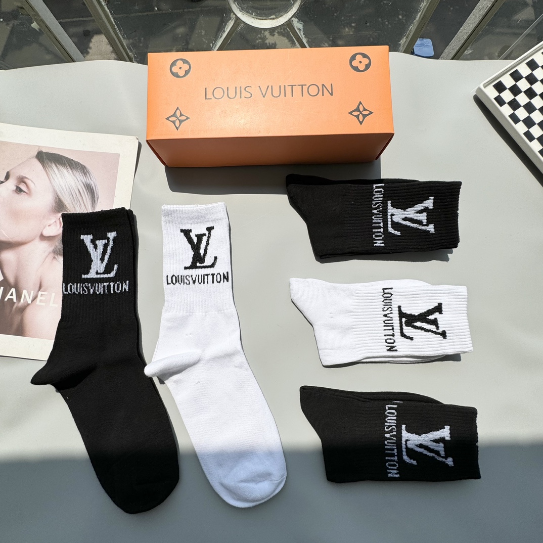 LV高仿經典黑白中筒襪5雙組 百搭款潮穿首選通勤必備｜歐美奢侈品精品推薦