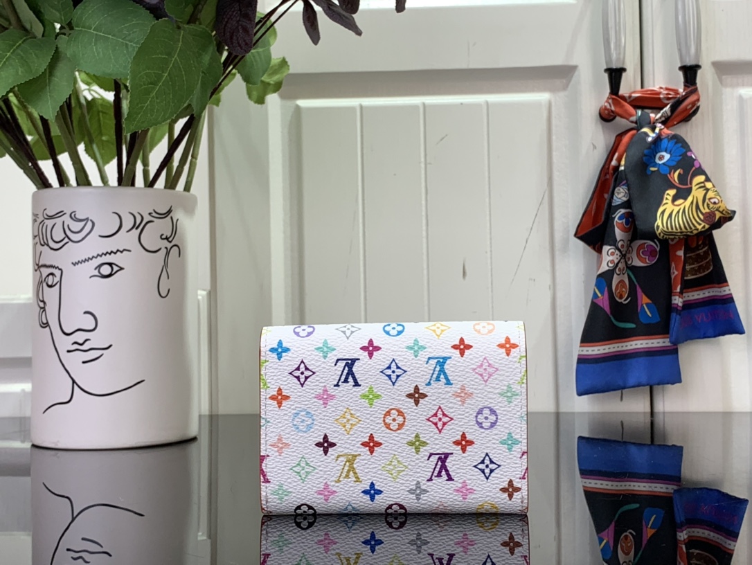 LV 精品仿製白色多彩按扣短夾彩虹Monogram小巧皮夾｜歐美奢侈品精品推薦