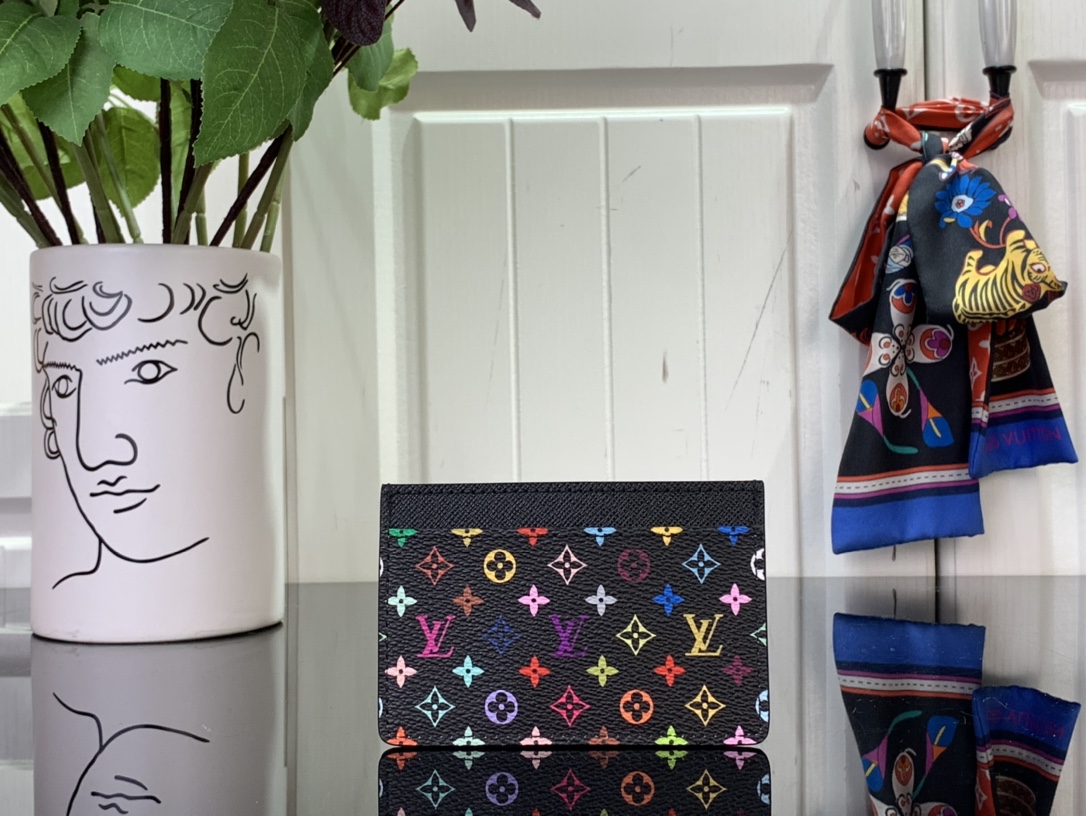 LV 高仿黑色多彩卡包Monogram圖案輕巧卡夾｜歐美奢侈品精品推薦