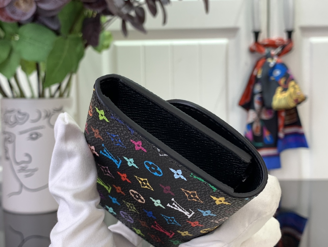 LV 精品仿製卡包黑色多彩短夾 時尚按扣設計｜歐美奢侈品精品推薦