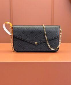 LV 高仿黑色Monogram鍊條信封包 M82477 極簡時尚