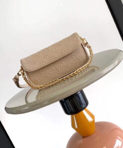 LV 高仿奶茶色Empreinte短肩包 金鏈設計優雅柔和