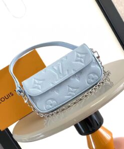 LV 高仿粉藍短肩包 Monogram浮雕壓紋清新設計