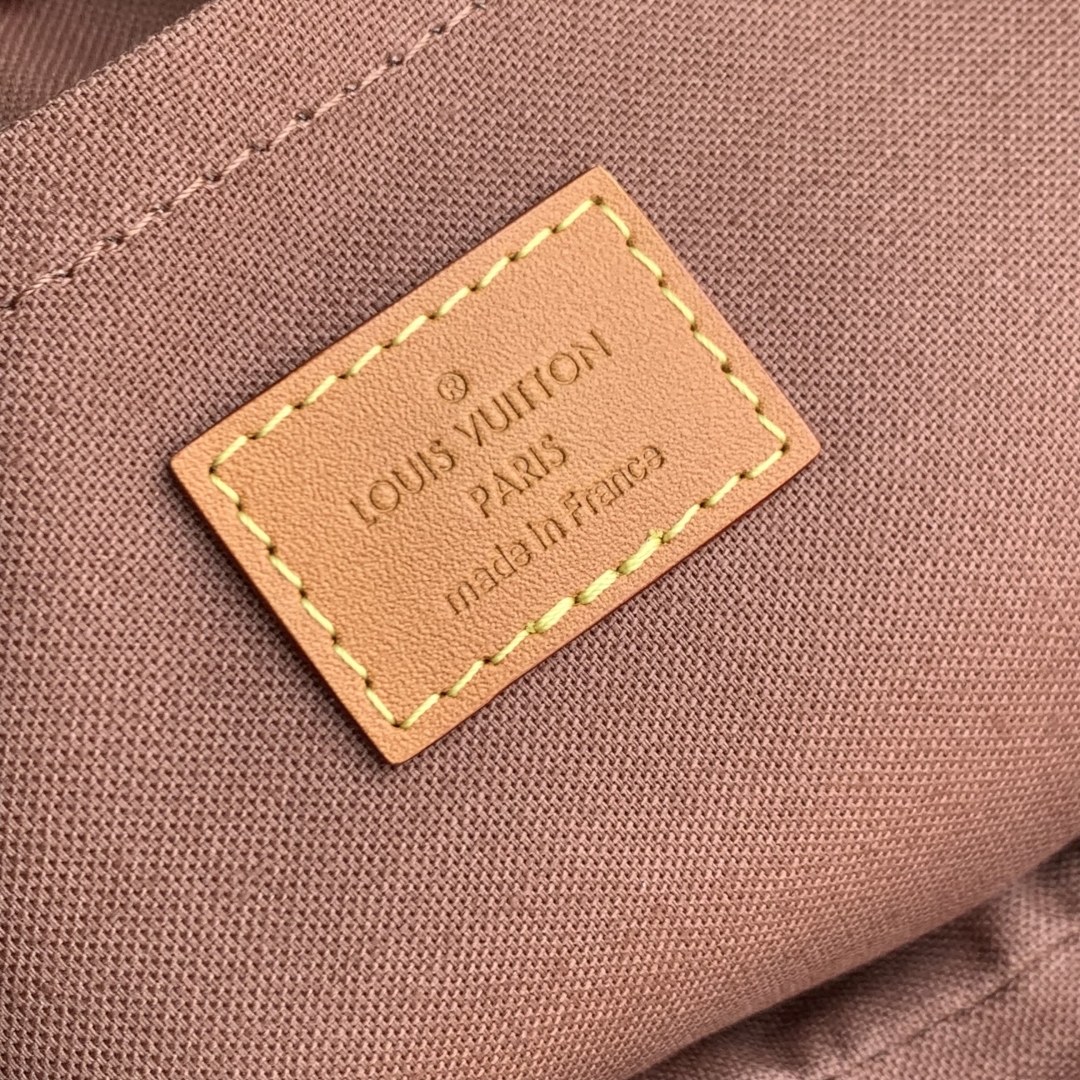 LV原單M14016斜背包 Monogram老花復古款 經典牛皮飾邊小巧設計｜歐美奢侈品精品推薦