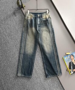 LV一比一刷色牛仔褲 雙側條紋直筒設計 時髦復古款