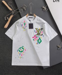 LV高仿白色短袖T 彩繪塗鴉LV字母圖案潮流設計款