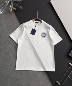 LV高仿白色短T 地球徽章印花設計 清爽質感男士夏季T恤