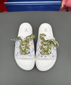 LV 精品仿製彩色Monogram白拖鞋 清爽亮色設計輕盈夏日風