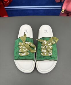 LV 精品仿製白底綠帆布拖鞋 老花繫帶款 夏日百搭吸睛造型