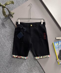 LV高仿黑色短褲 反摺圖騰點綴 微破壞修身潮流褲款