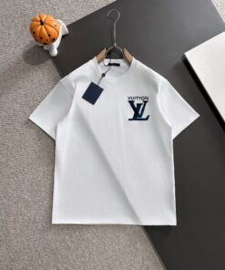 LV原單白色短袖T恤立體刺繡LOGO簡約設計感男士夏日百搭款