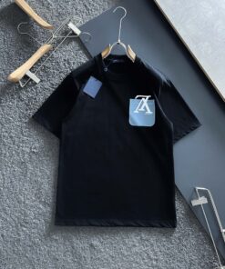 LV 高仿黑色胸口撞色T恤 簡約LOGO造型 夏日男士潮流短袖上衣