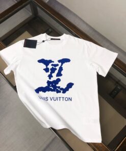 LV 高仿白色短袖T恤 藍色雲朵立體Logo設計 男裝休閒百搭時尚款