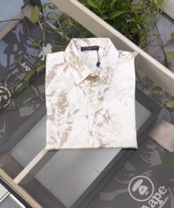 LV高仿奶油白印花襯衫 極簡植物紋路設計 夏日輕盈風格