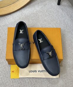 LV 精品仿製深藍豆豆鞋 大型Logo皮革平底駕車鞋 男士簡約風款