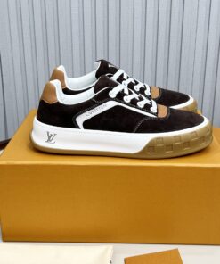 LV 原單麂皮休閒鞋 咖啡色厚底撞色鞋款 品牌復古潮流風格