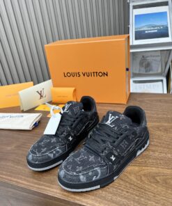 LV 高仿黑色老花運動鞋 磨舊丹寧拼皮 時尚個性版