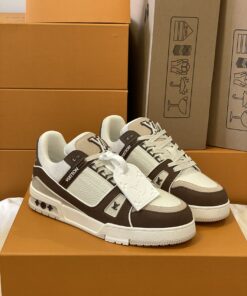 LV 一比一棕色拼接運動鞋 都會休閒風格款式推薦