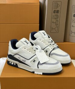 LV 精品仿製白黑運動鞋 百搭撞色休閒款 簡約設計首選