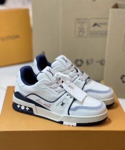 LV 精品仿製白藍低筒運動鞋 清爽拼色設計時尚百搭