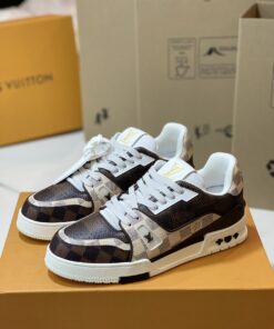 LV 原單棋盤格運動鞋 低調棕白色系復古百搭潮流鞋款