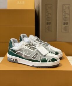 LV 一比一撞色運動鞋 綠灰配色復古設計 對標潮流街頭穿搭