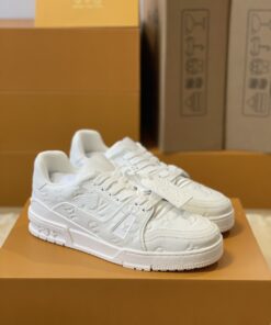 LV 一比一全白運動鞋 Monogram壓紋牛皮 百搭小白鞋款
