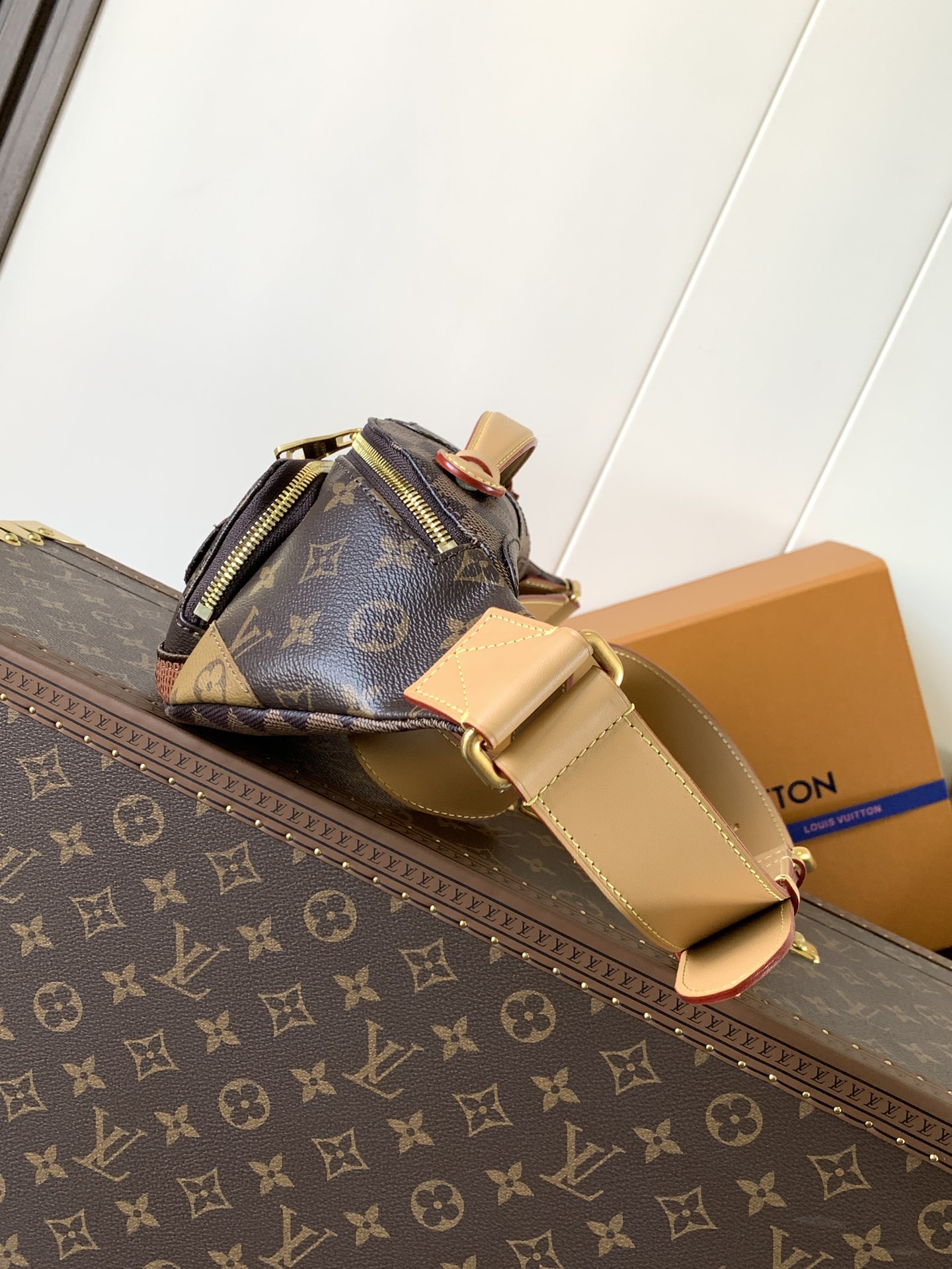LV A貨男款腰包拼色設計款 老花塗層帆布多口袋休閒實用｜歐美奢侈品精品推薦